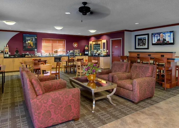 Baymont By Wyndham Golden/Red Rocks
